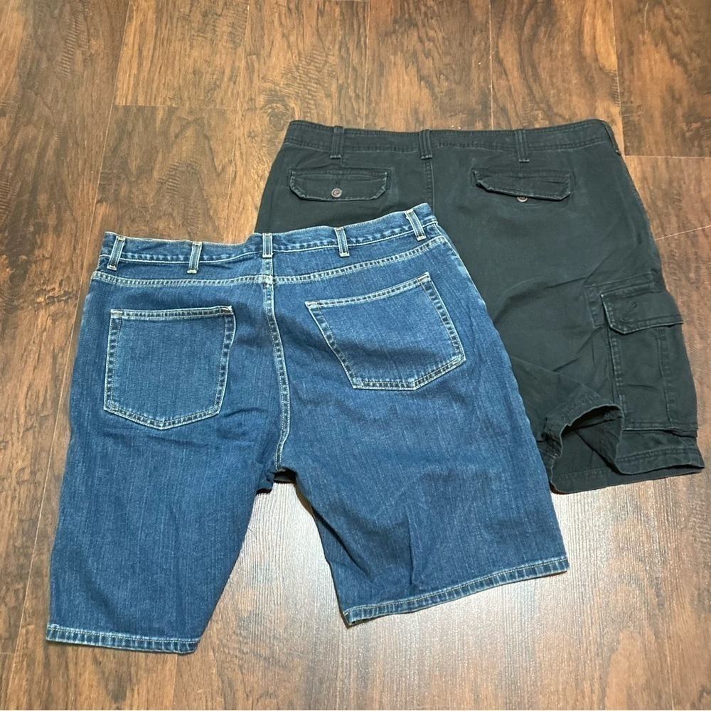 2 Pairs of Men’s Shorts. Urban Pipeline Cargo & St Johns Bay Denim size 40 GUC - Picture 5 of 12